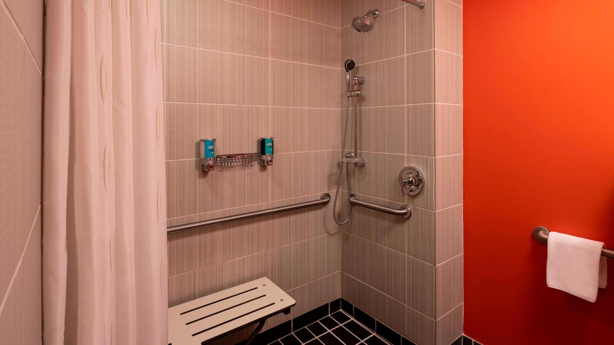 Aloft Birmingham Soho Square Hotel Homewood Exterior photo