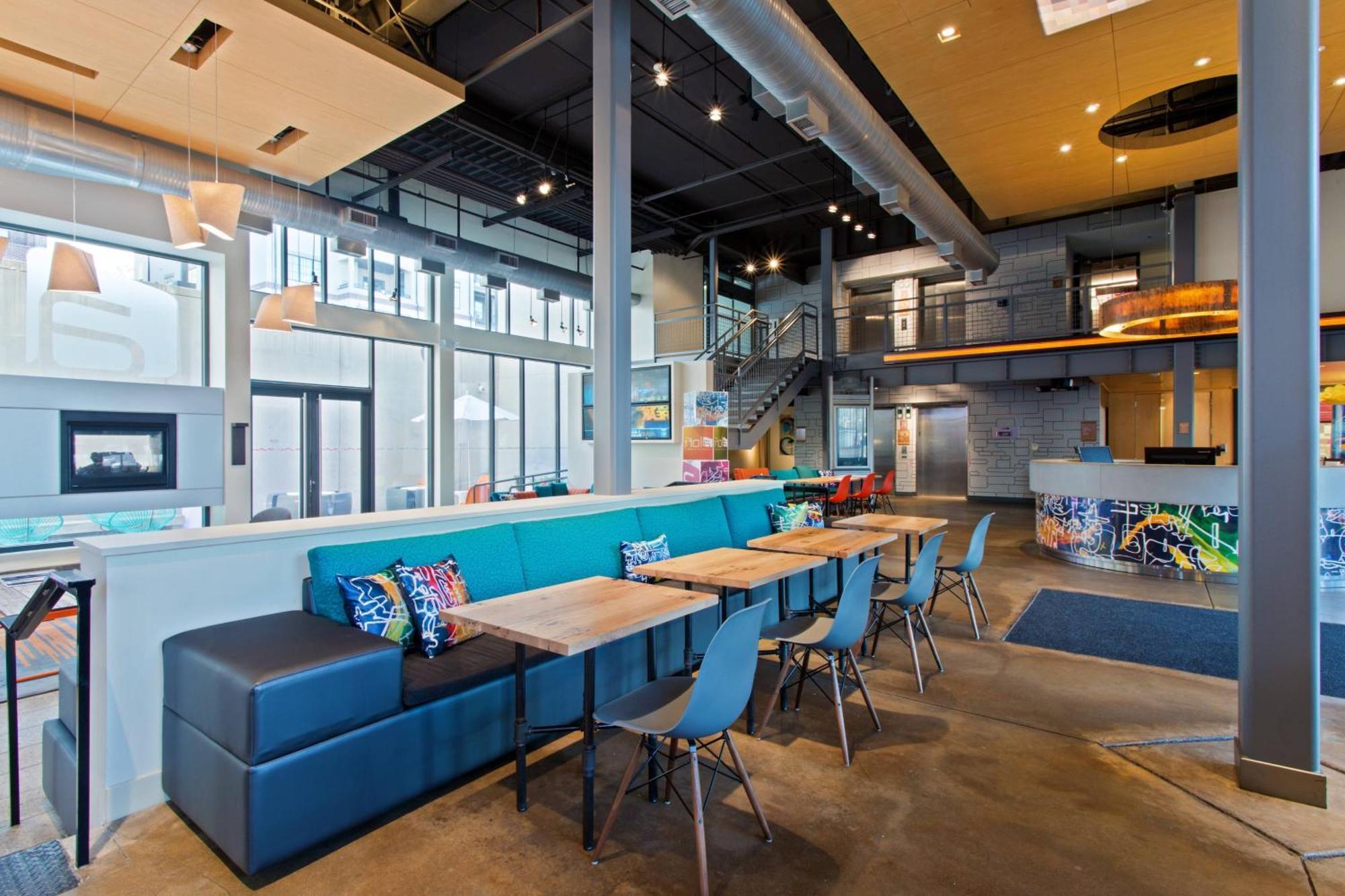 Aloft Birmingham Soho Square Hotel Homewood Exterior photo