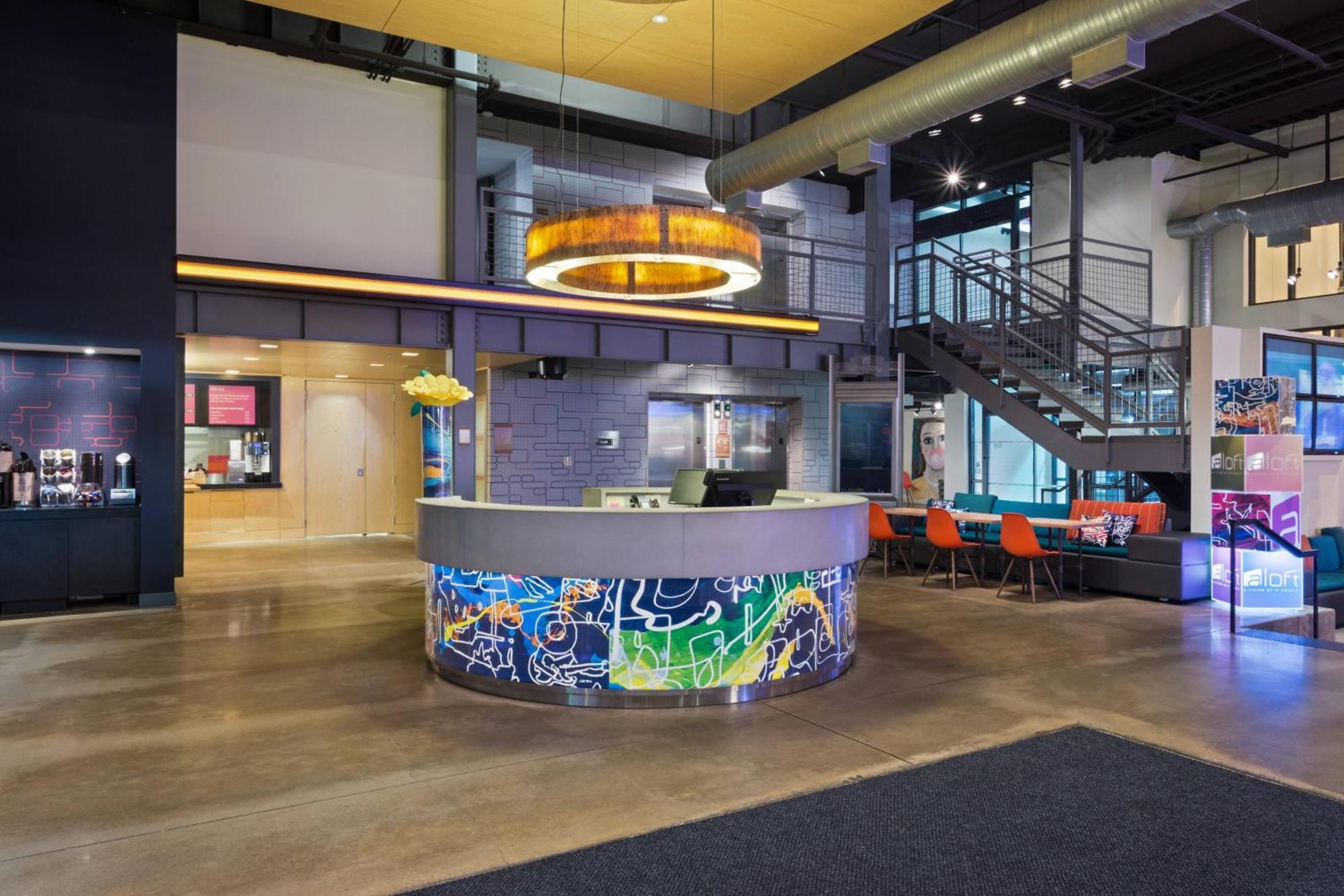 Aloft Birmingham Soho Square Hotel Homewood Exterior photo