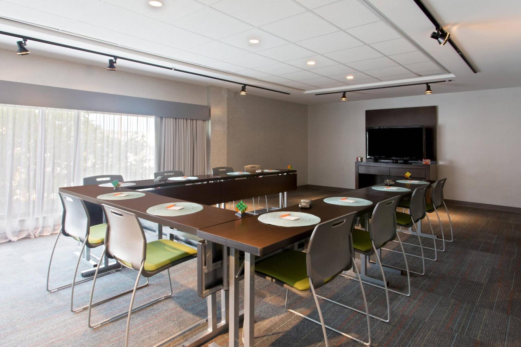Aloft Birmingham Soho Square Hotel Homewood Exterior photo