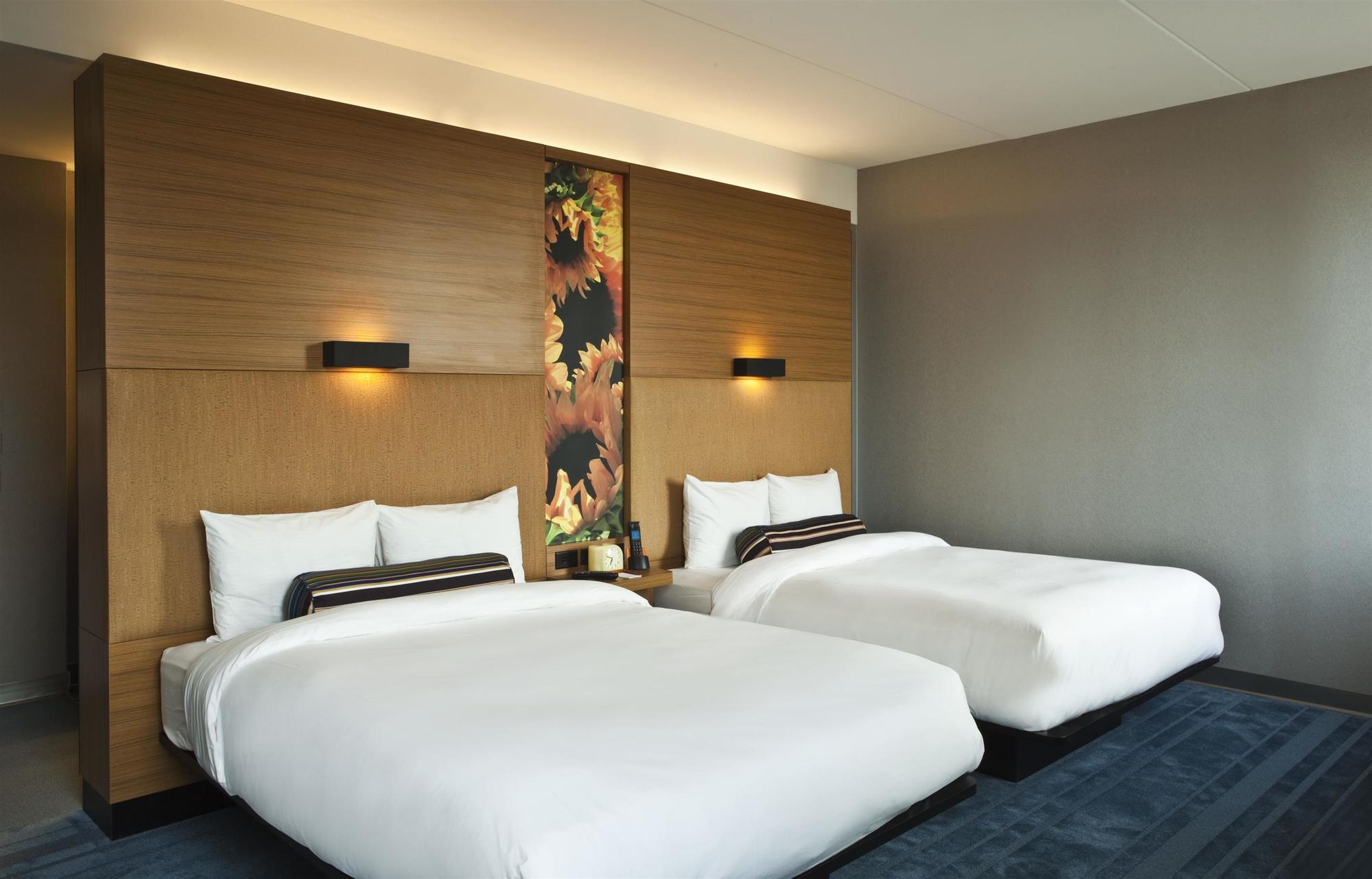 Aloft Birmingham Soho Square Hotel Homewood Room photo